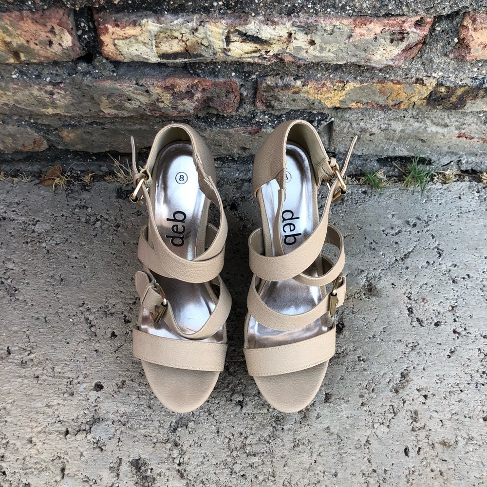Wedge sandals